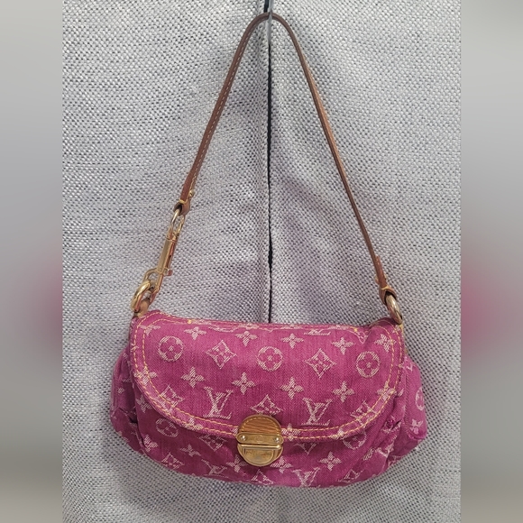 SOLD! Louis Vuitton Pleaty - Picture 1 of 12